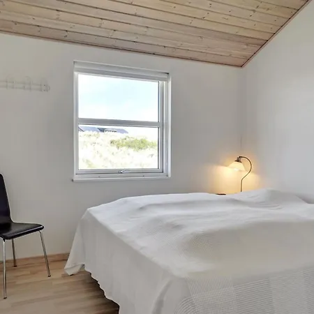 Frido - 400m From The Sea By Interhome